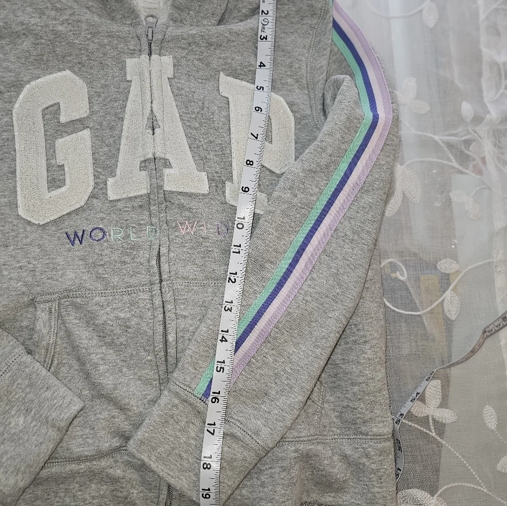 GAP hooded sweater XXL/14-16 with sherpa lining